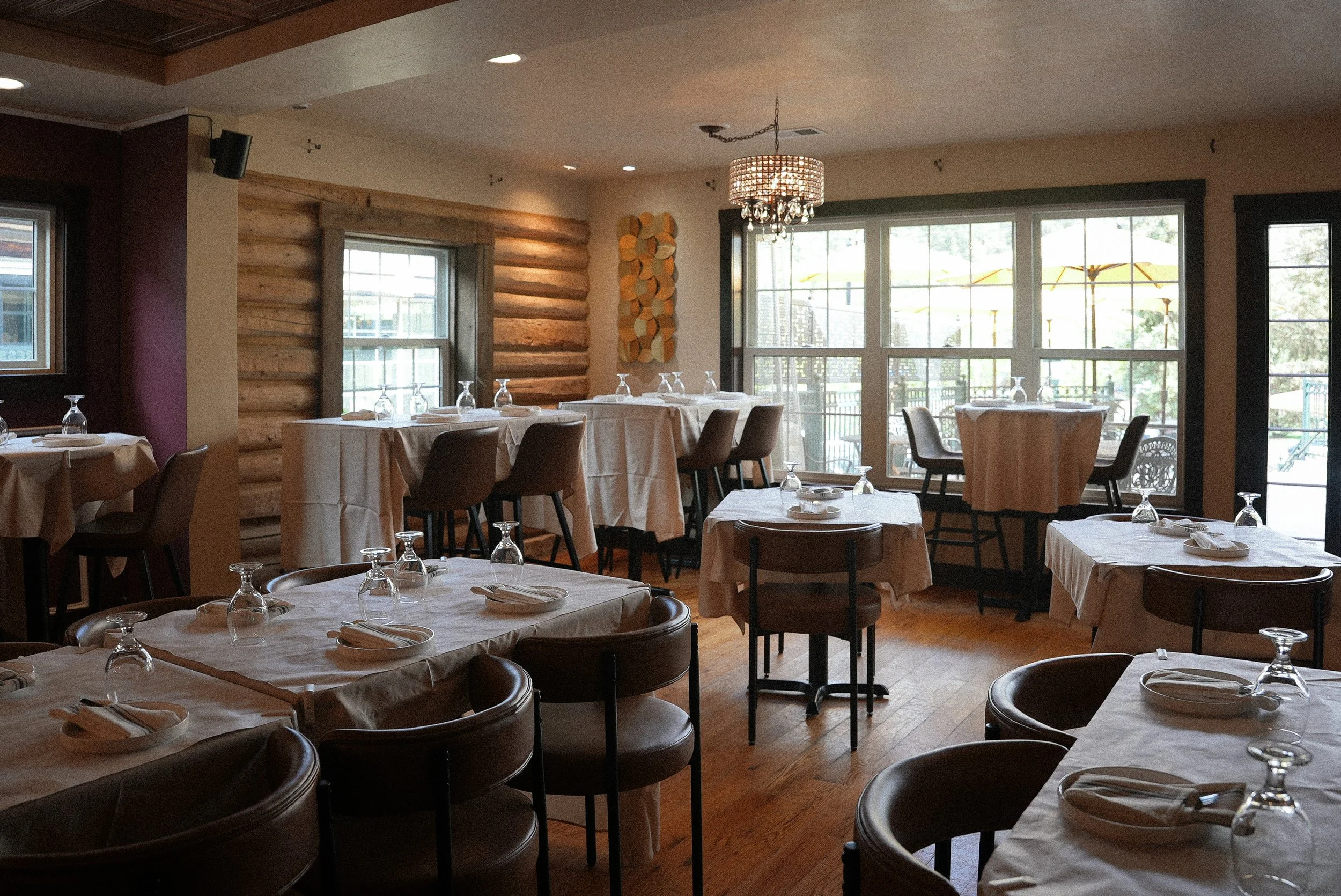 PROSPECT BISTRO ROCKY MOUNTAIN DINING ESTES PARK STEAKHOUSE ELK RIBEYE BISON LUNCH DINNER COCKTAILS OUTSIDE SEATING MOUNTAIN VIEWS  CRAFT COCKTAILS.jpg