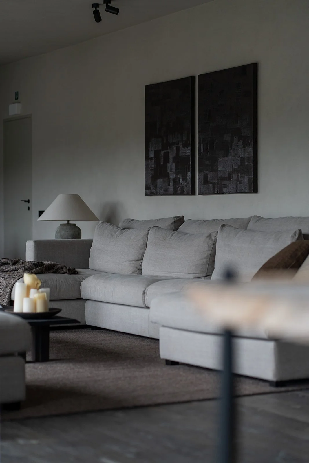 moody interior, abstract textured art by Liesbet Neesen .
