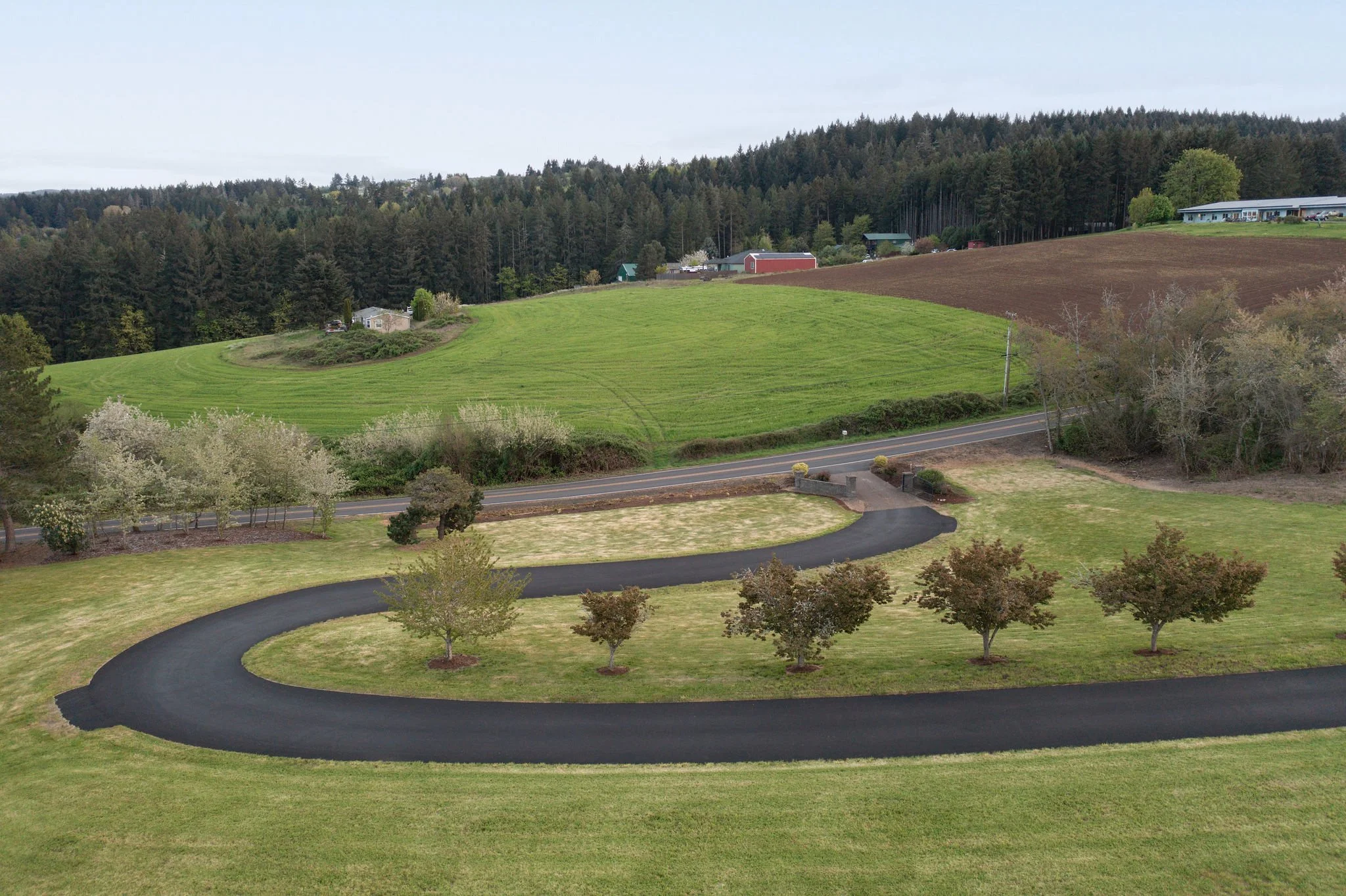 Agape_Home_Co_Hillsboro_Stage-9_Driveway.jpg