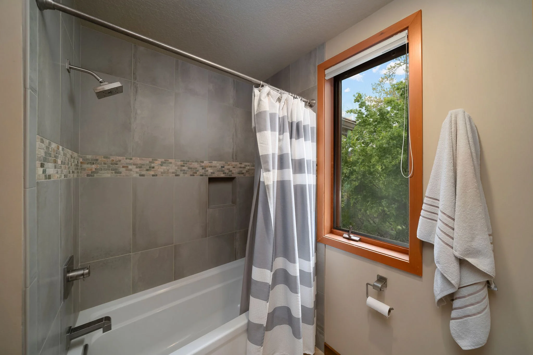 Agape_Home_Co_Hillsboro_Stage-14_Guestbathroom.jpg