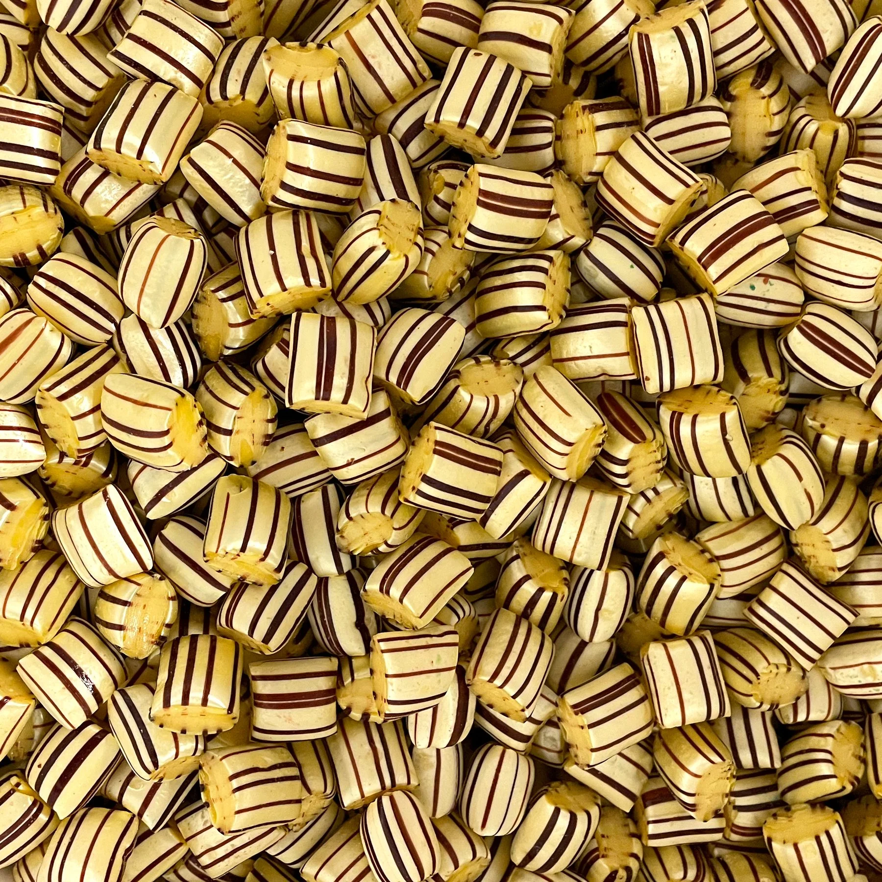 Banana Hard Candy Puffs