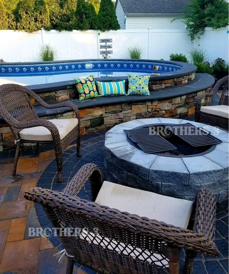 Freeform - 18x32 09a.jpg