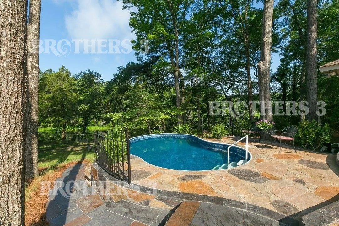 Freeform - 18x32 11.jpg