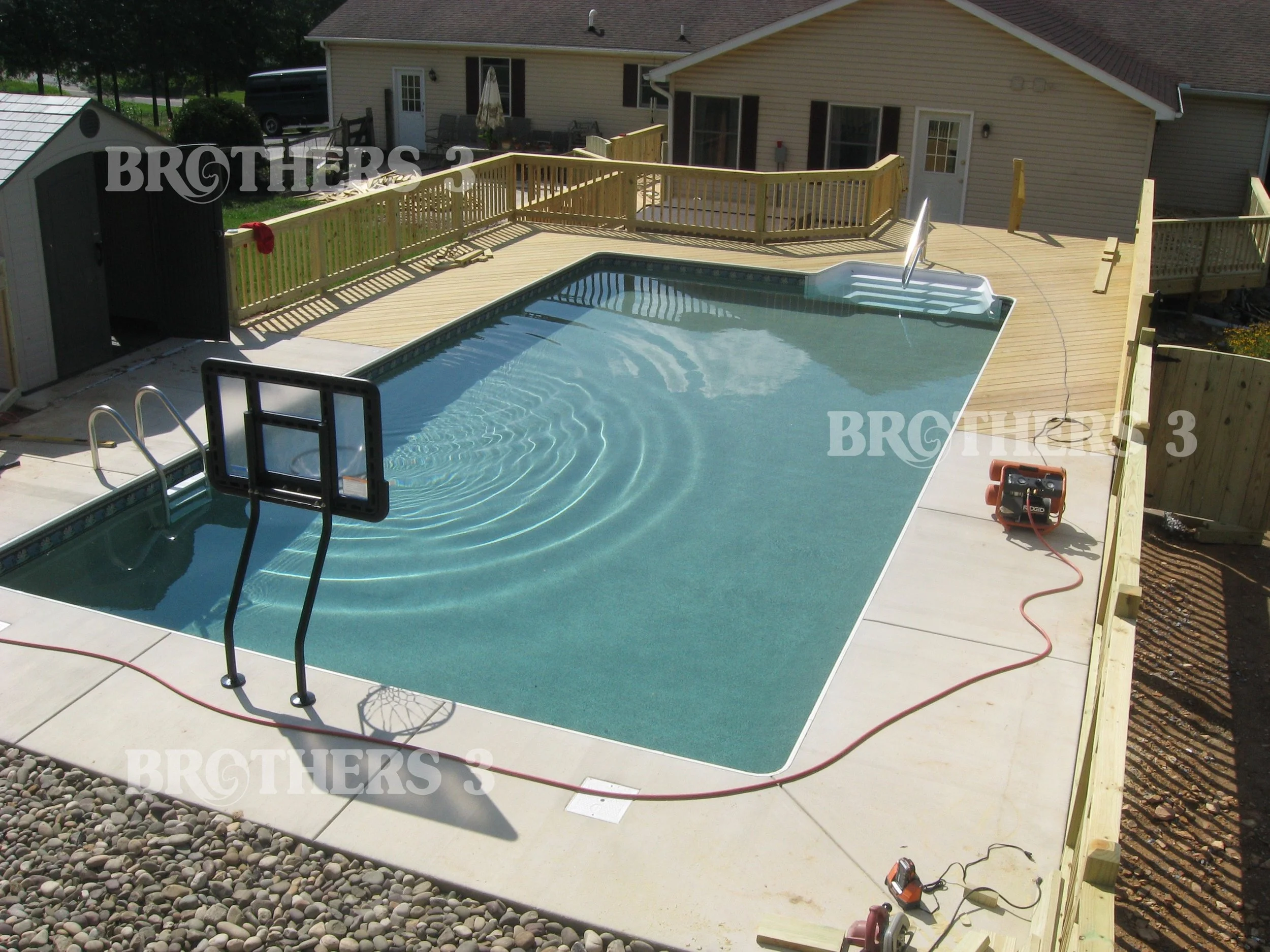 Rectangle - 18x32 03.jpg