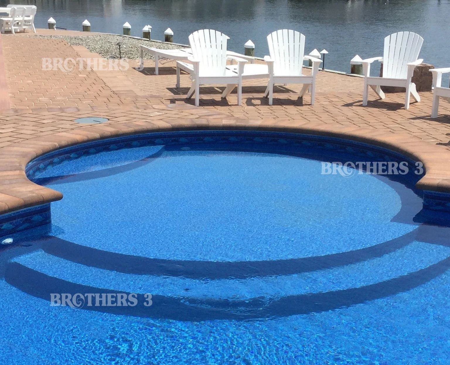 External Suntan Ledge.jpg