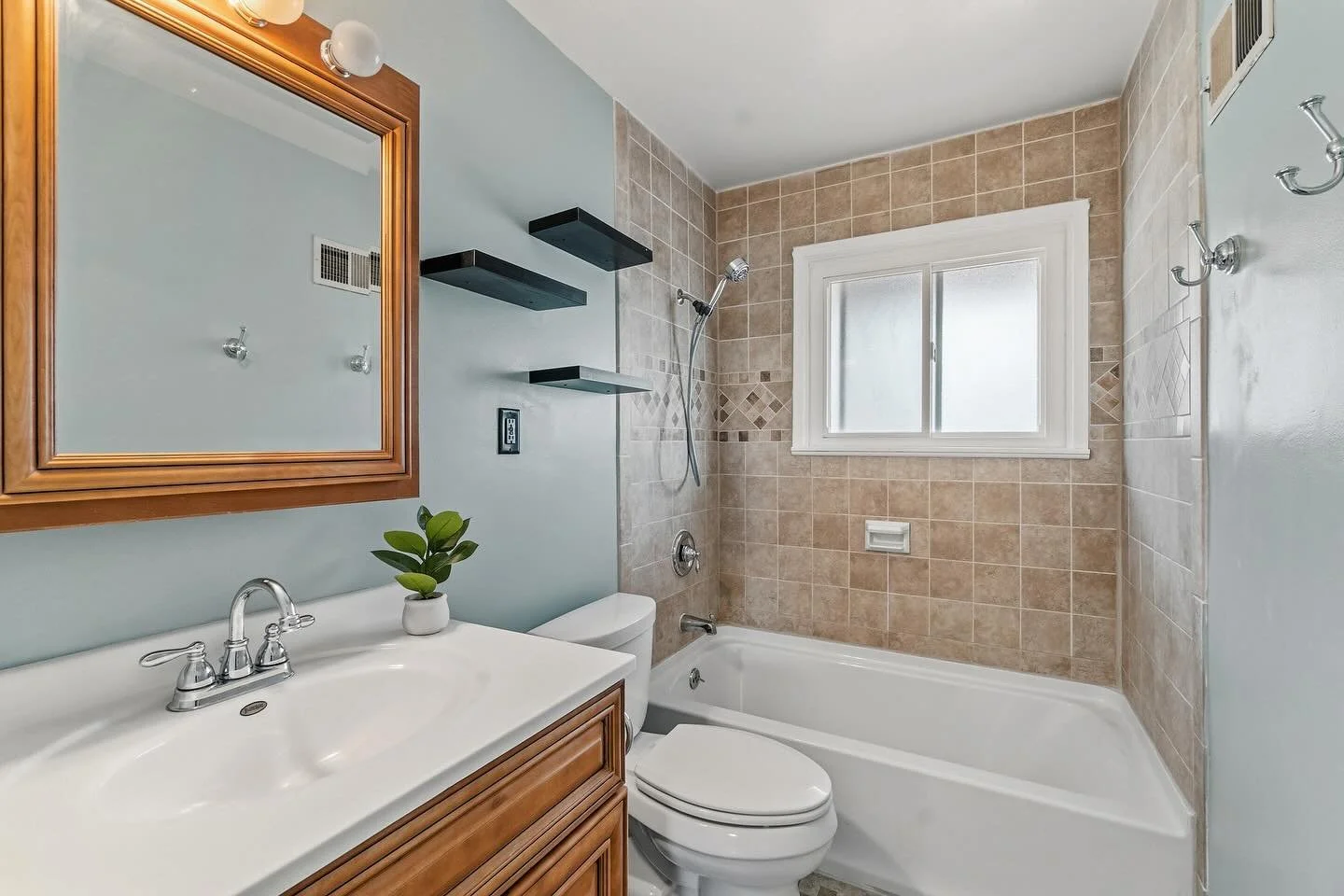 Want to love your bathroom again? On a budget or time crunch? 

Look no further! 

We completed this tub swap, tile replacement, wall, and ceiling paint in under 3 days💨

Give us a call for a free estimate today!