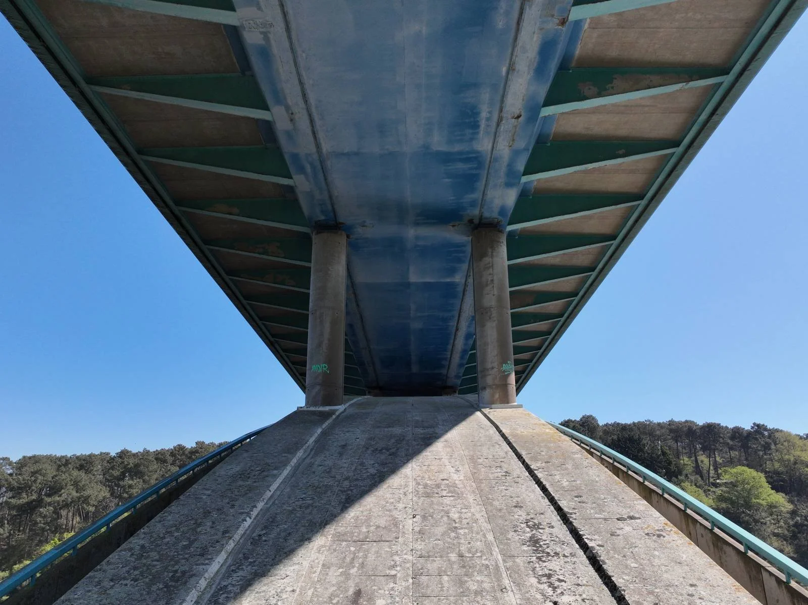 Naodrone - inspection drone ouvrage d'art pont du Morbihan 56 arc et tablier