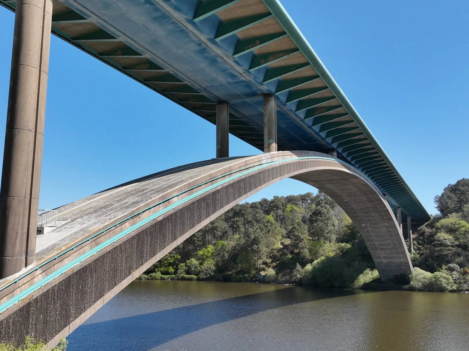 Naodrone - inspection drone ouvrage d'art pont du Morbihan 56 vue d'ensemble