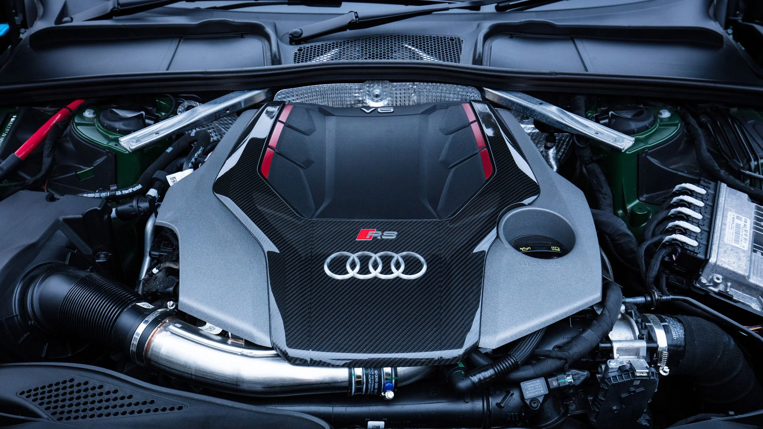 audi engine bay.jpg