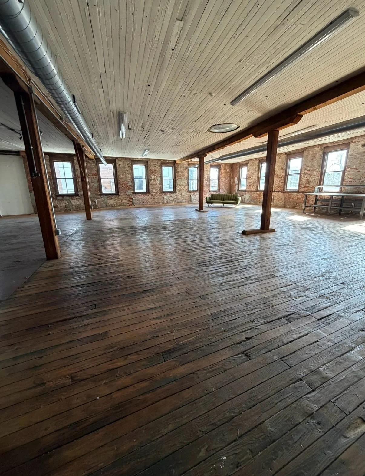 We don&rsquo;t just sell buildings- we see what they can become.

We serve commercial clients who think beyond square footage and current use. We analyze zoning, upside, repositioning potential, and long-term value.

Because commercial real estate is