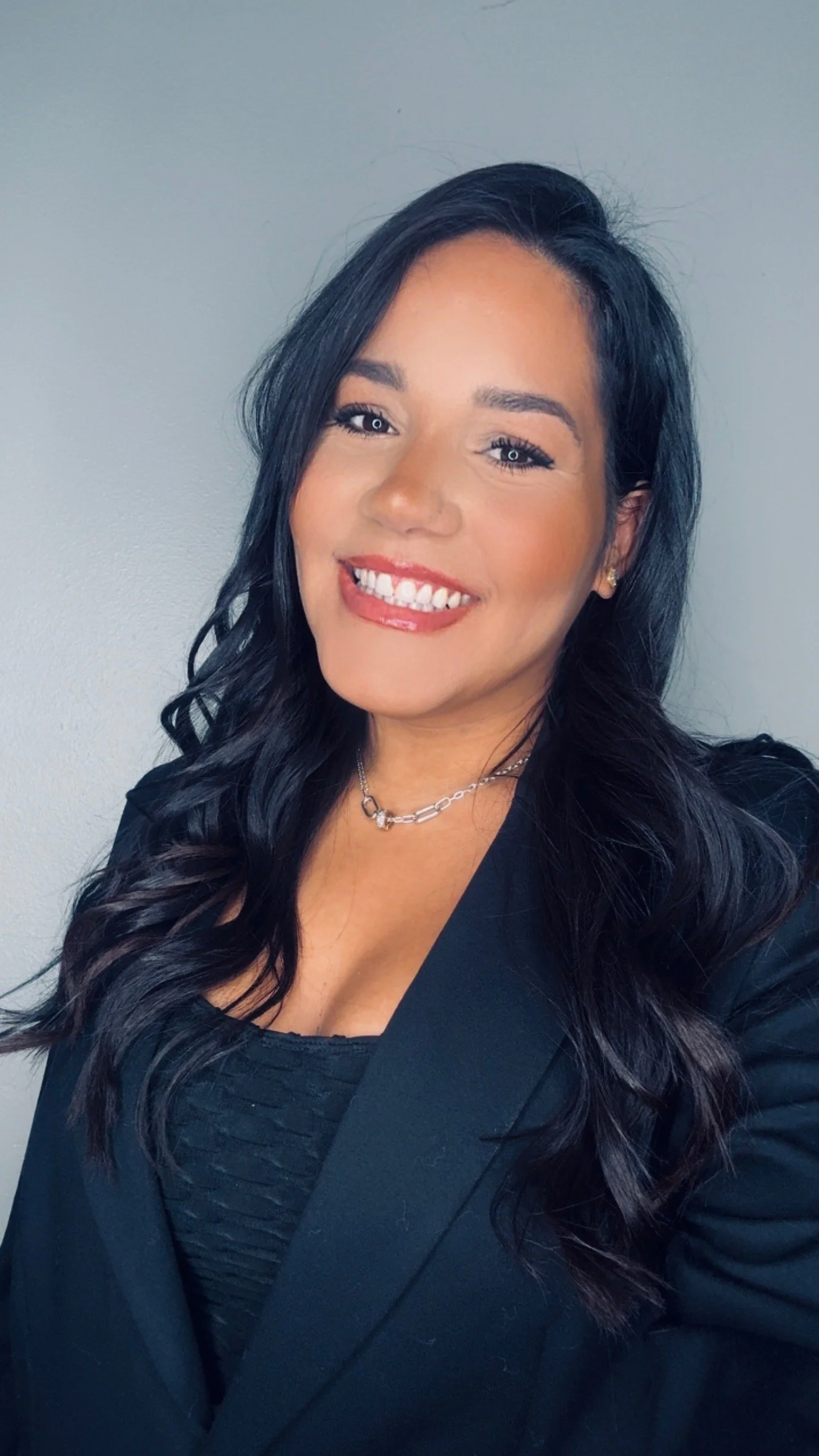 Nancy Rodriguez, experienced instructor at a professional PMU training school