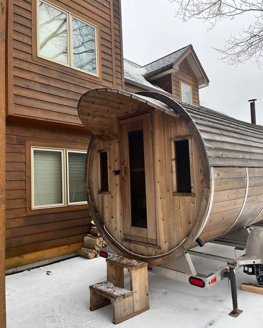 ITS FREEZING OUT! Warm up in your very own personal sauna! 

Click the link in bio to book!