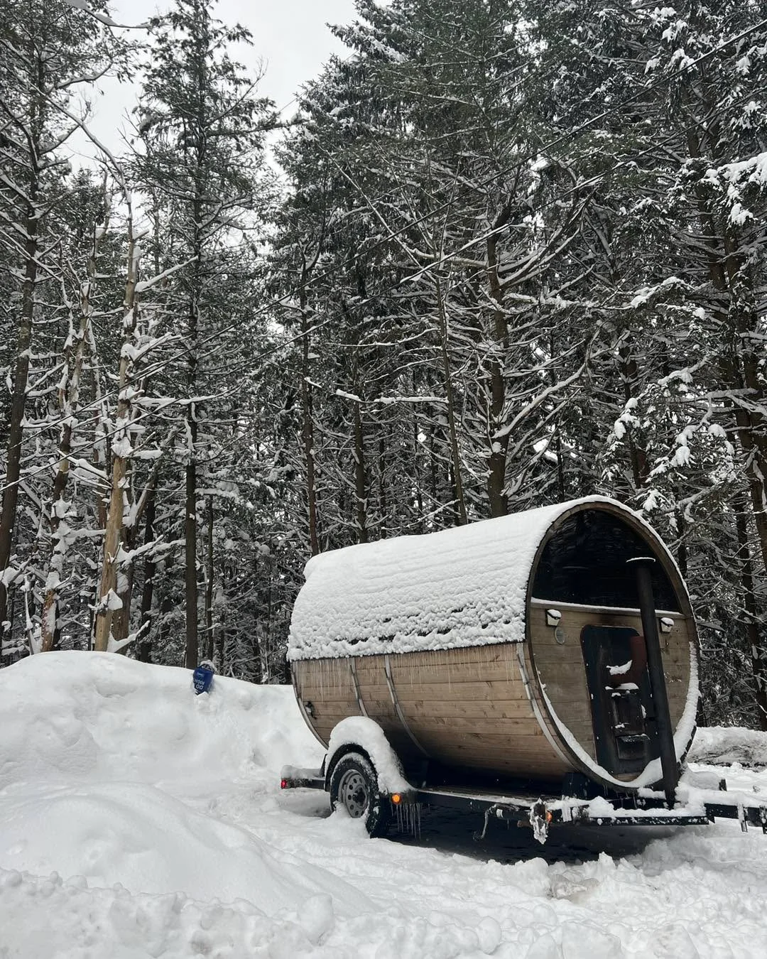 Convenience is our middle name, as we drop the sauna off at your lovely homes! 

Call/Text/ Click the link in the bio today to reserve your spot!