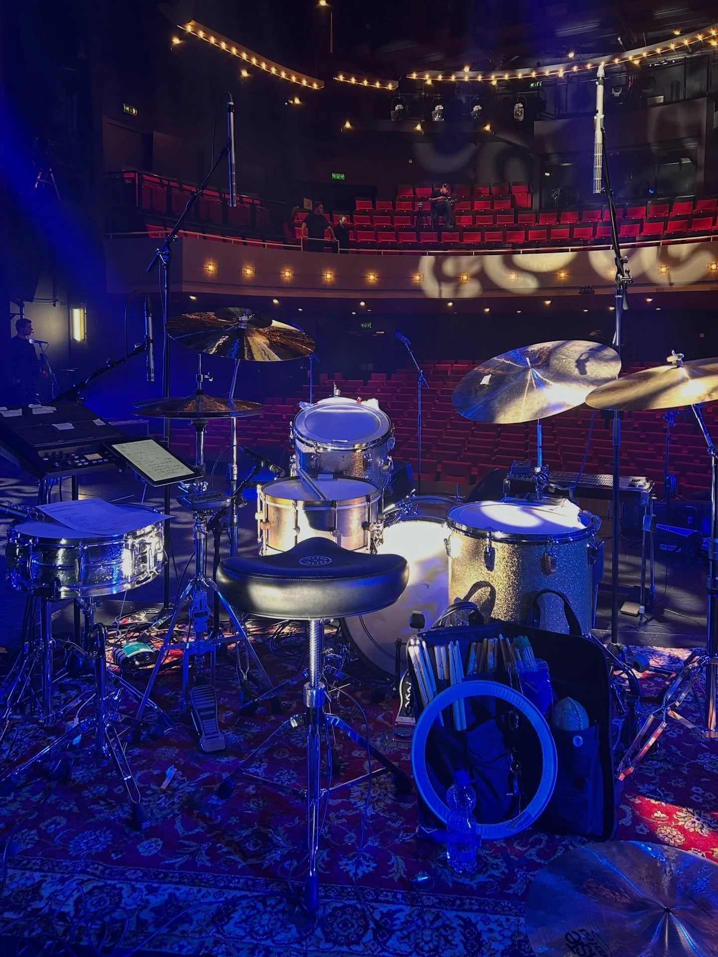 Goodbye 2025 - thank you for all the joy, love and growth! 

Looking back at all the recording sessions @okapirecordings with @timakkermanmusic , @kikibusio , @yanlaleyan , @dennis_kolen &hellip; and so many more. The mega amp capture with @maartenma