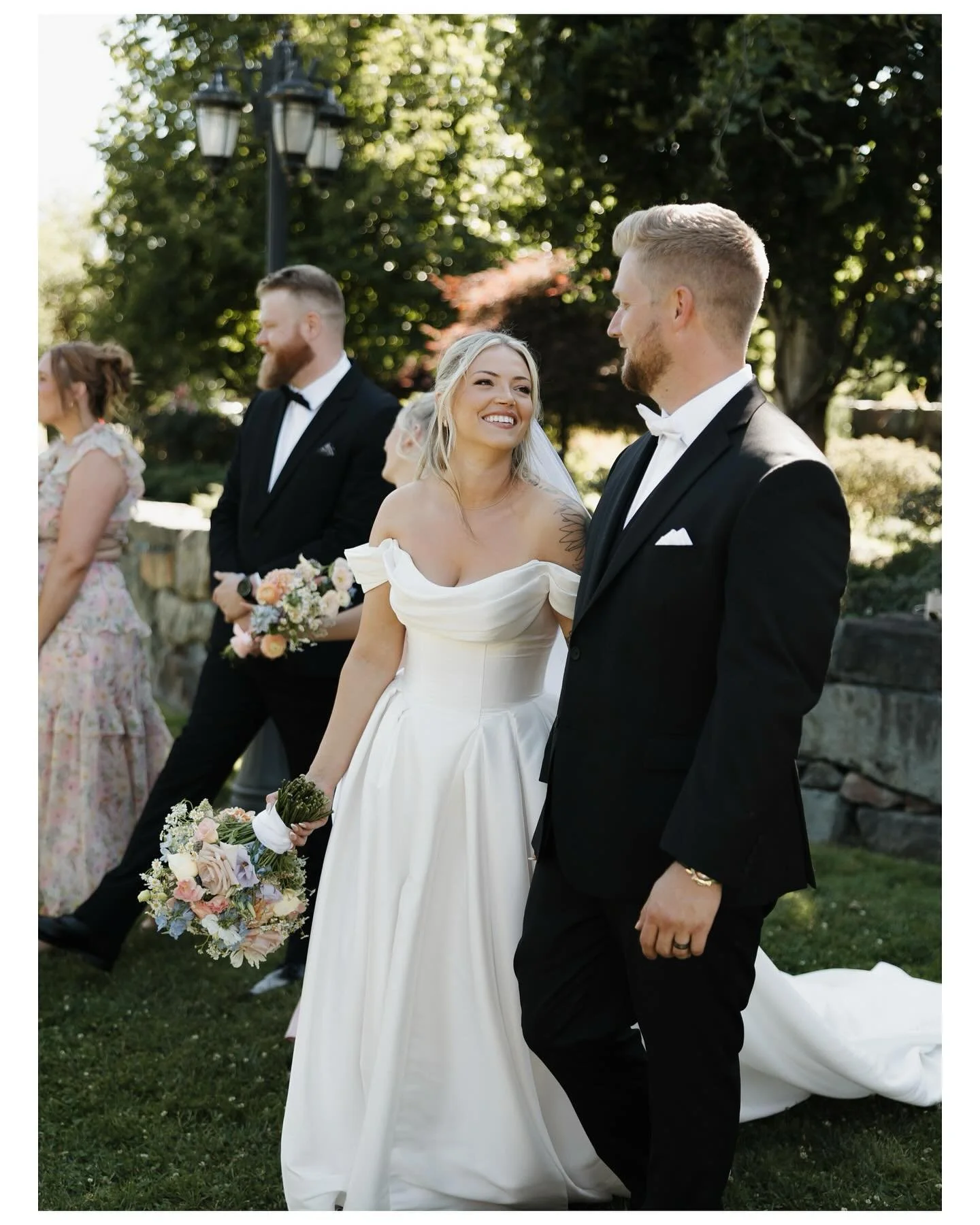 Still not over this beautiful day 🌿 the perfect summer wedding wrapped in warmth, elegance &amp; true love 🤍

The Team 🫶🏼
Venue: @bloomgardenweddings 
Wedding Planner: @sydneyelliottandco 
Second Photographer: @catherinewallacephotography 
Floral