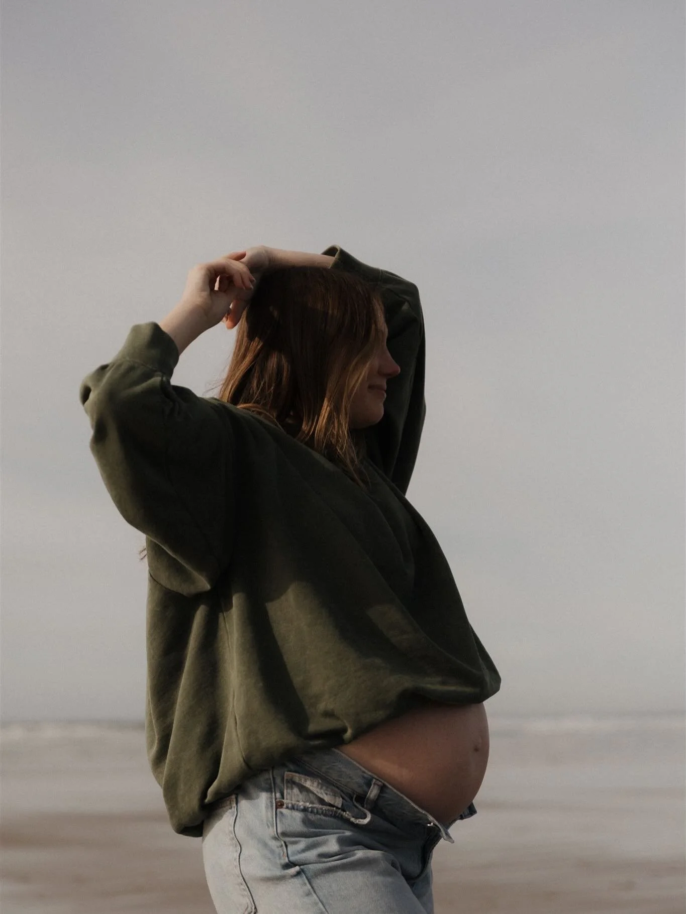 Only 6 weeks till we become a family of FIVE 🌸 with baby girls arrival around the corner I felt it was time for a re-introduction 👋🏼

I&rsquo;m Emma! The girl behind the camera usually running off too much caffeine 😅

I&rsquo;m just a regular mom