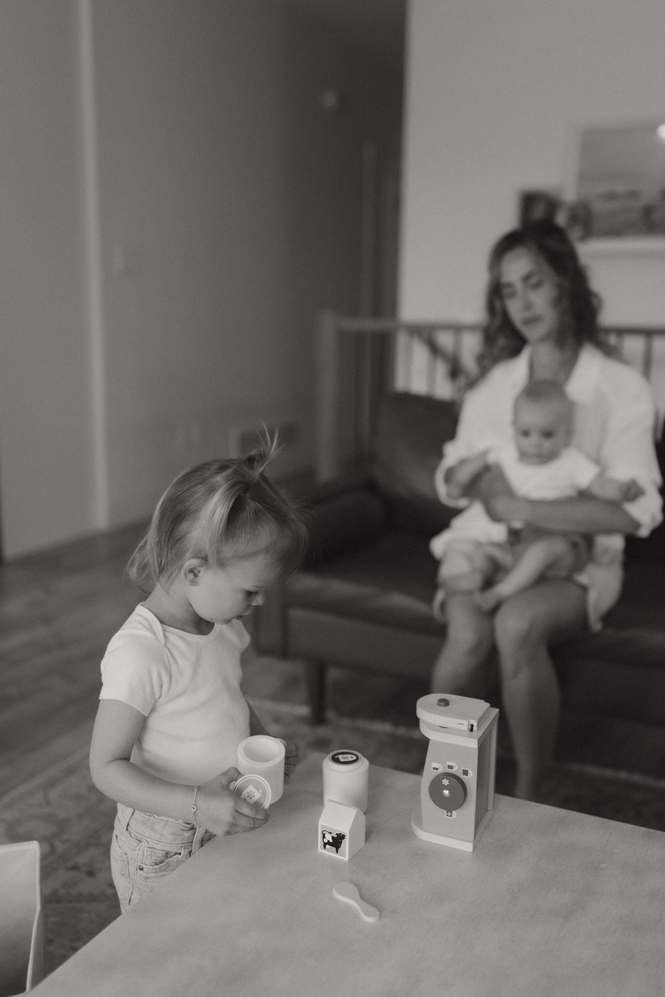 motherhood-1919.jpg
