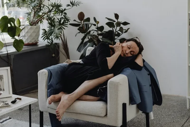 How Do Sleep Patterns Influence Depression