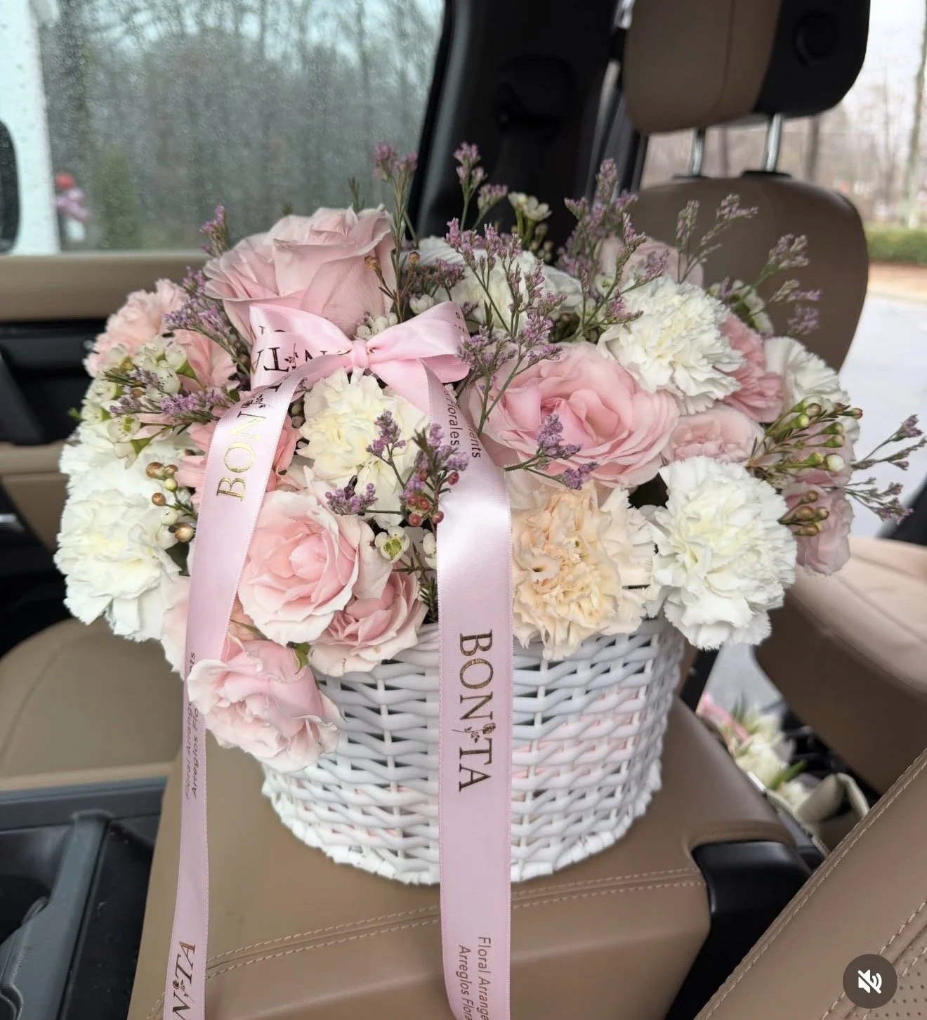 Mom Lovely basket