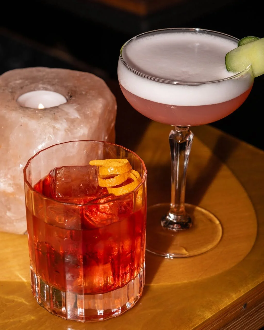 Cocktails for two?

#BarMash #GerardDouplein
#AmsterdamEats #CocktailTime
#amsterdamnightlife