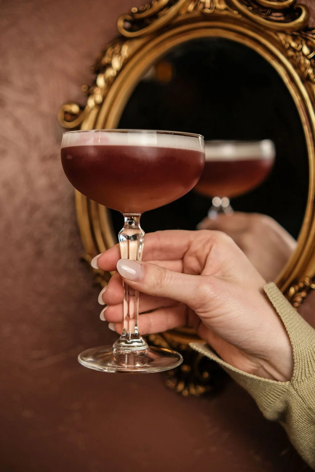 Cheers to Saturday!
#barmaimai #sandwiches
#depijpamsterdam #amsterdamhotspot
#thaifood