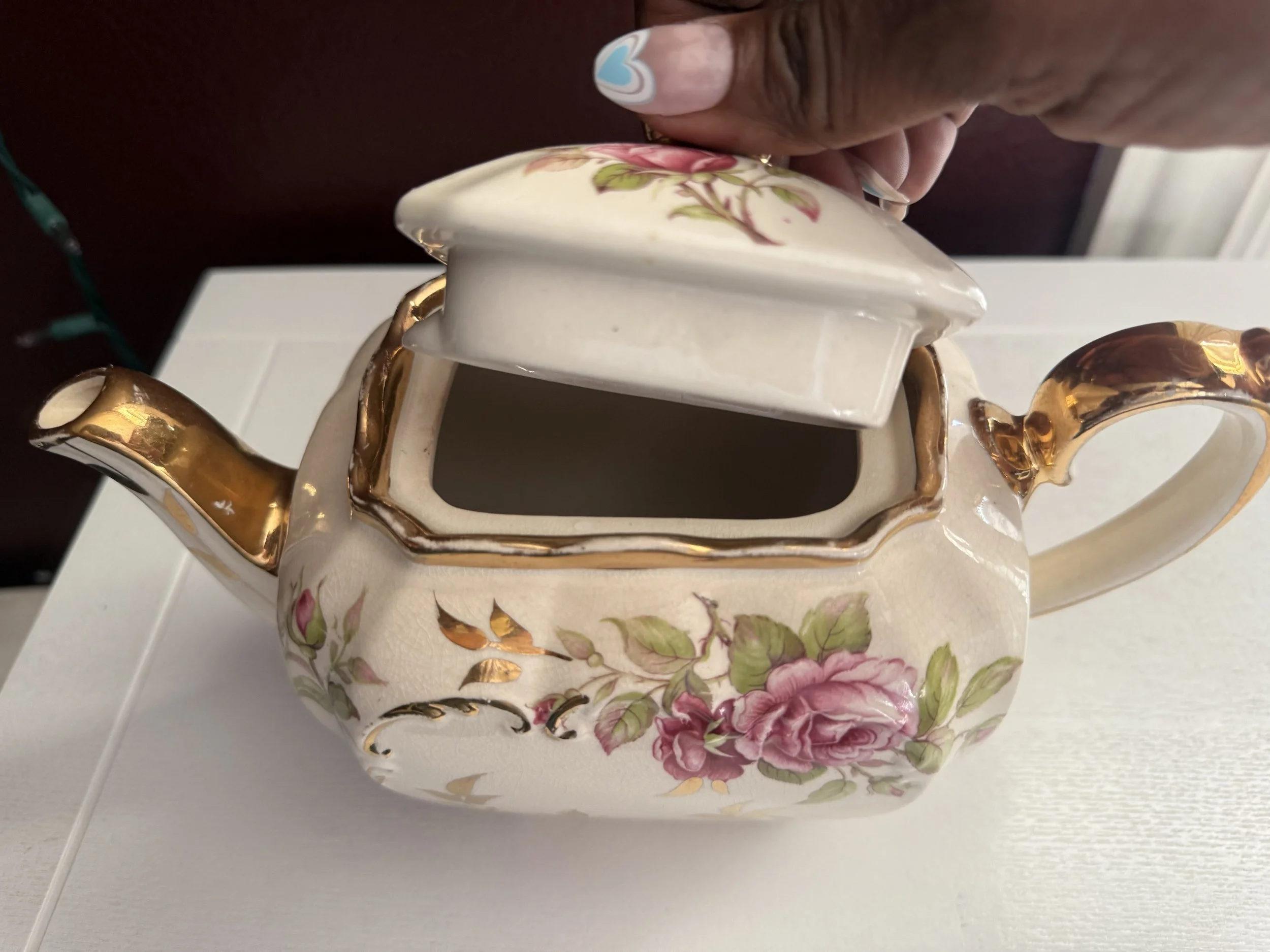 1940 Vintage Royal Chelsea Teapot