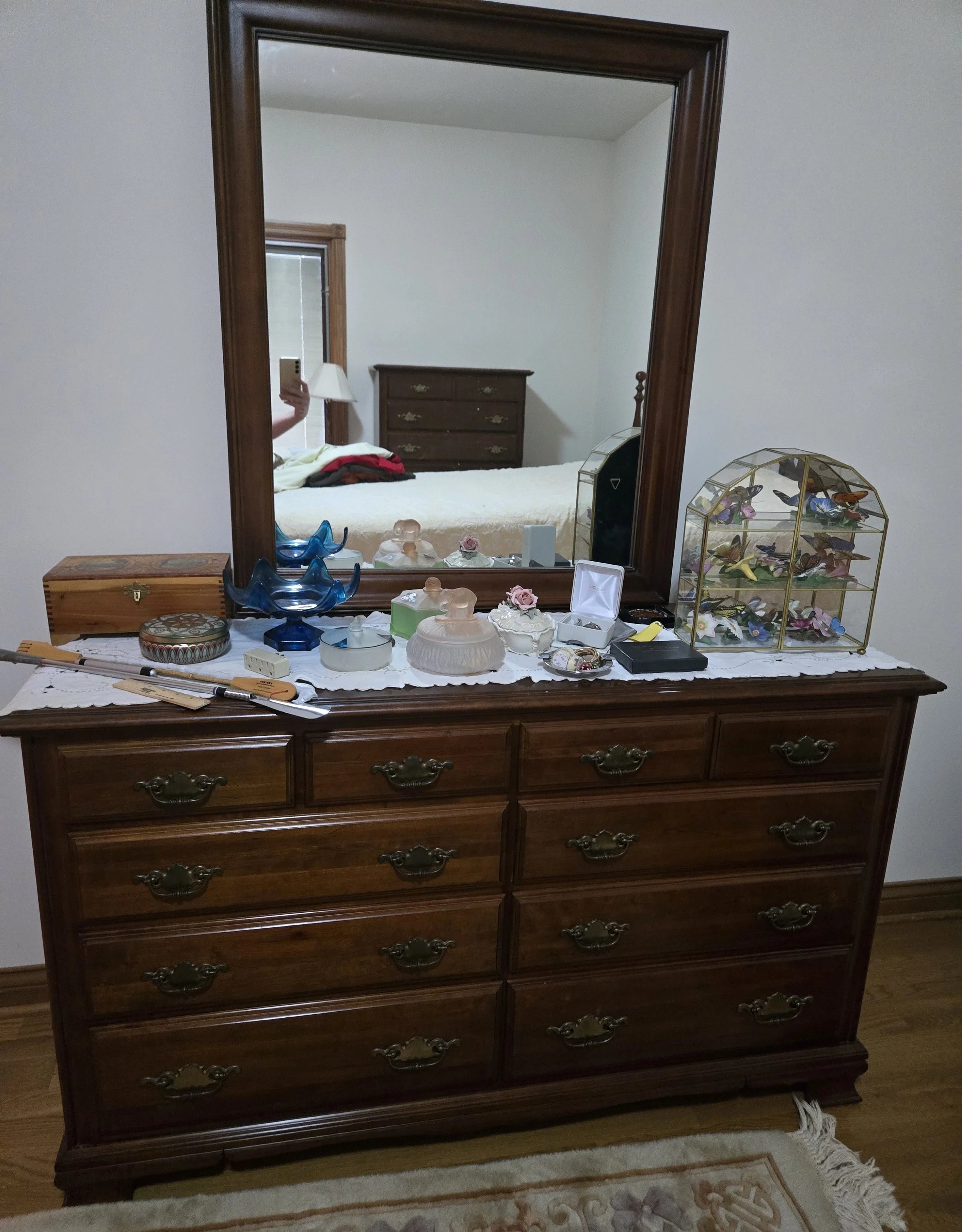 Triple Dresser w. Mirror.jpg