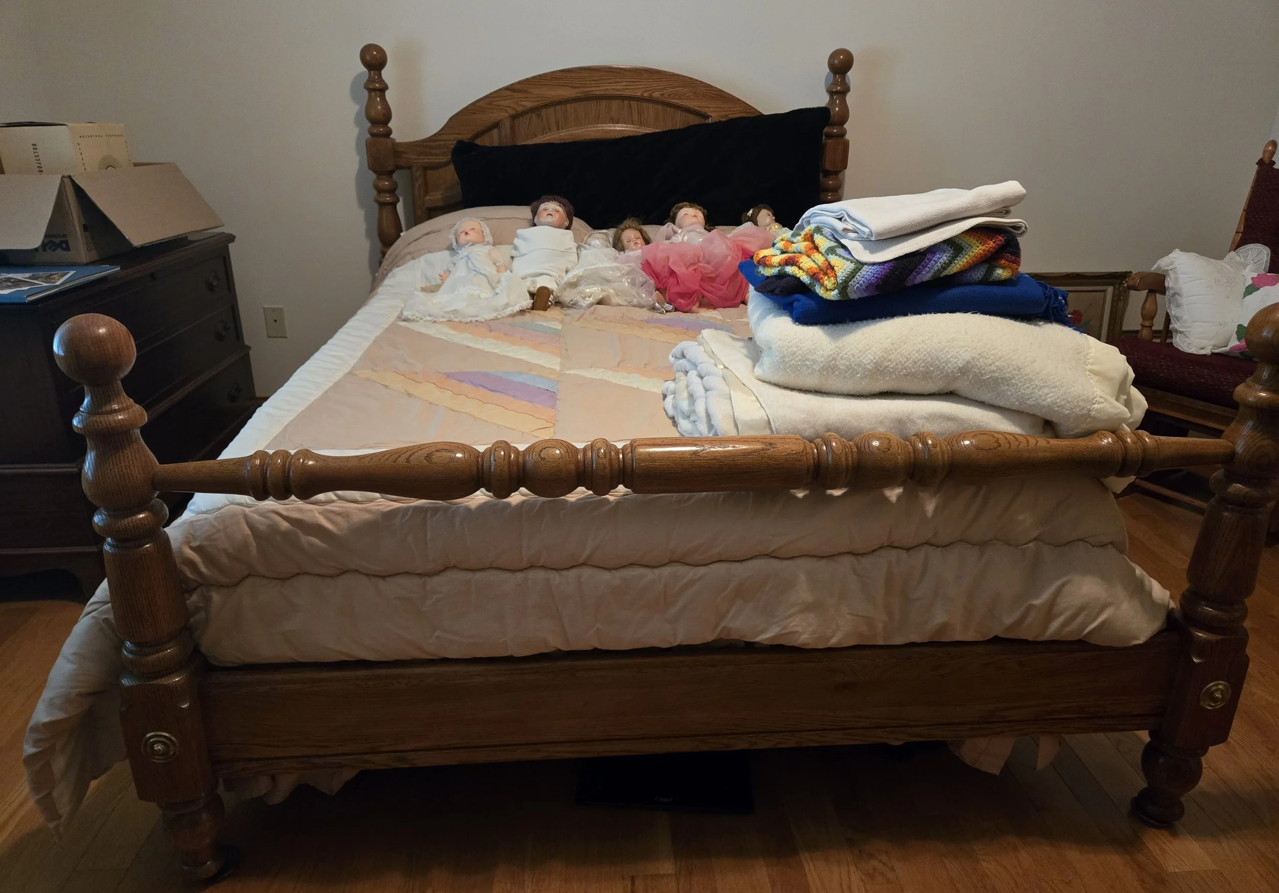 Oak 4 Poster Bed.jpg