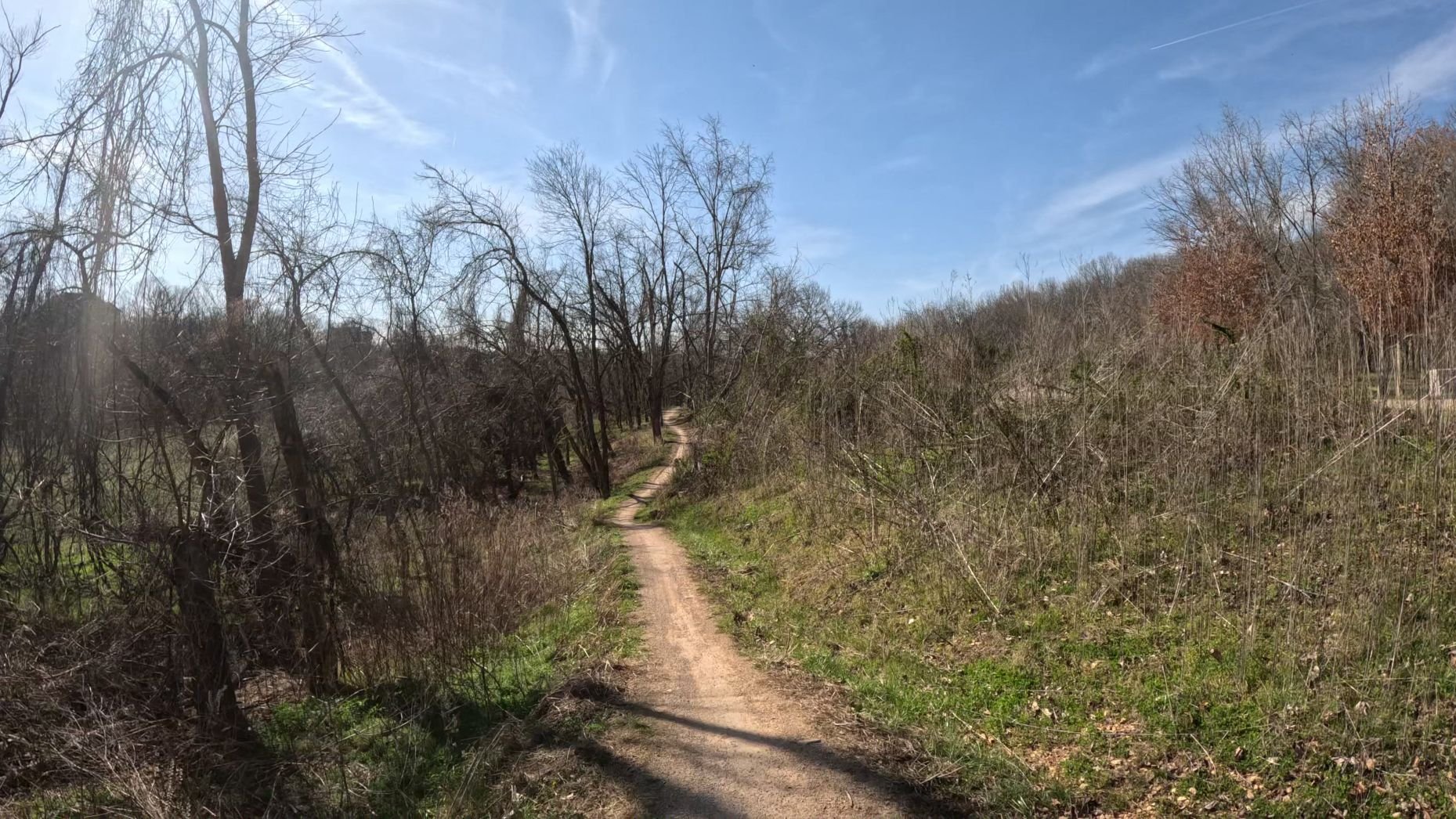 A picture of a short and gentle downhill section of the All American Trail in Slaughter Pen