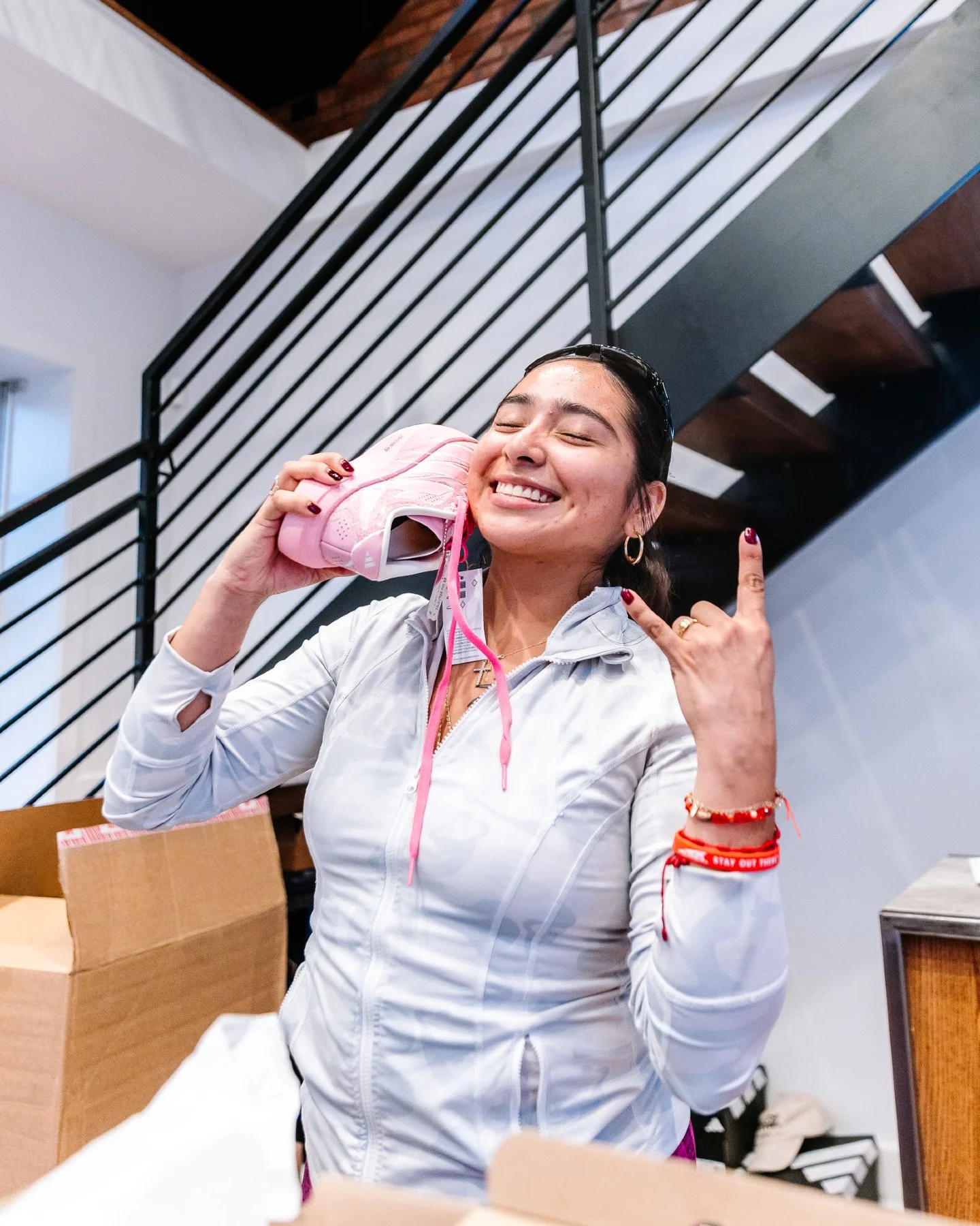 Thank you again to @thesocialstatus for having us this week for their weekly community run. Runners recharged at the Normatec air-compression station by @arecoverylab, received chair massages from @alwaysngoodhands, and enjoyed smoothies by @tequiero