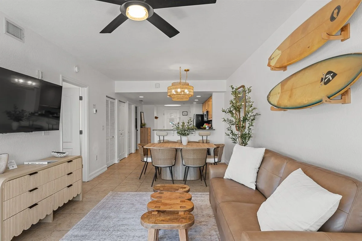 Living & Dining, smart TV