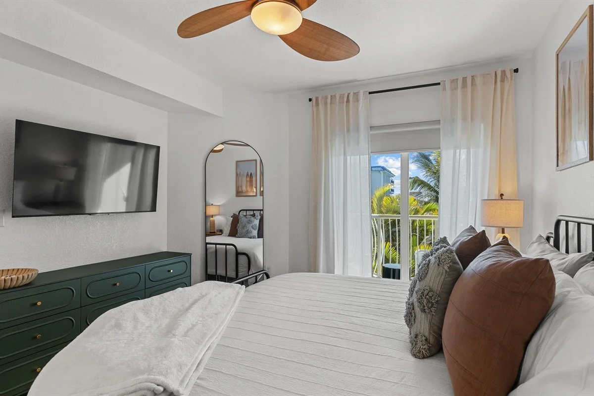 Master Bedroom, smart TV