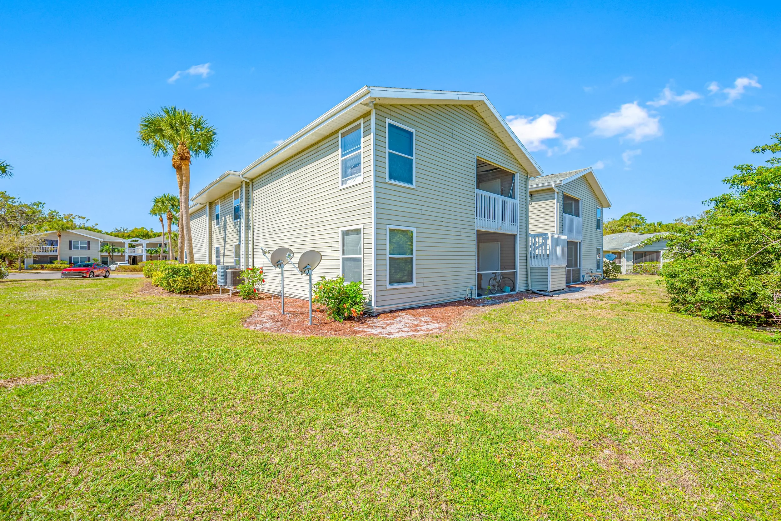 8127 45th Ct E Sarasota-112.jpg