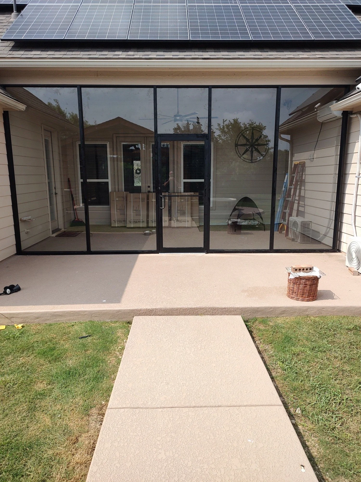 Enclosed glass patio sunroom Baytown Texas