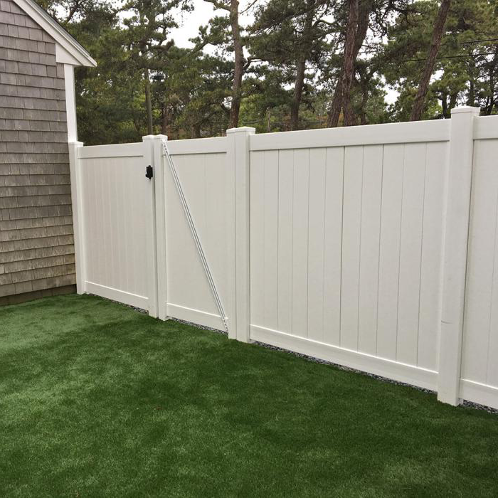 Vinyl Privacy Fencing