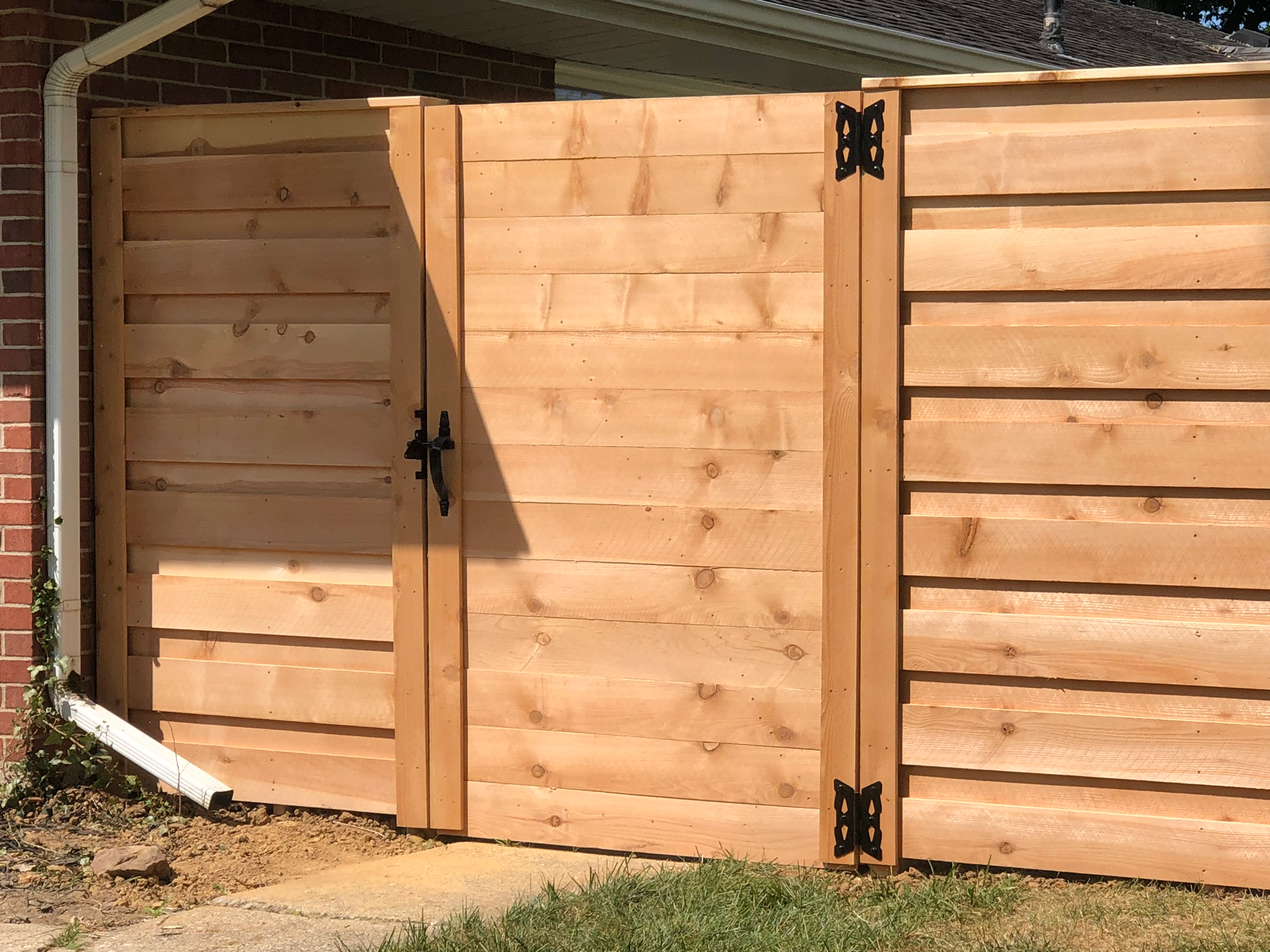 Horizontal Board on Board Privacy Fence (Outside)