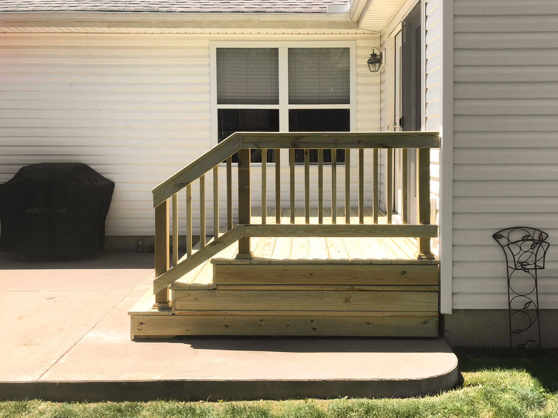 Wood Landing and Steps