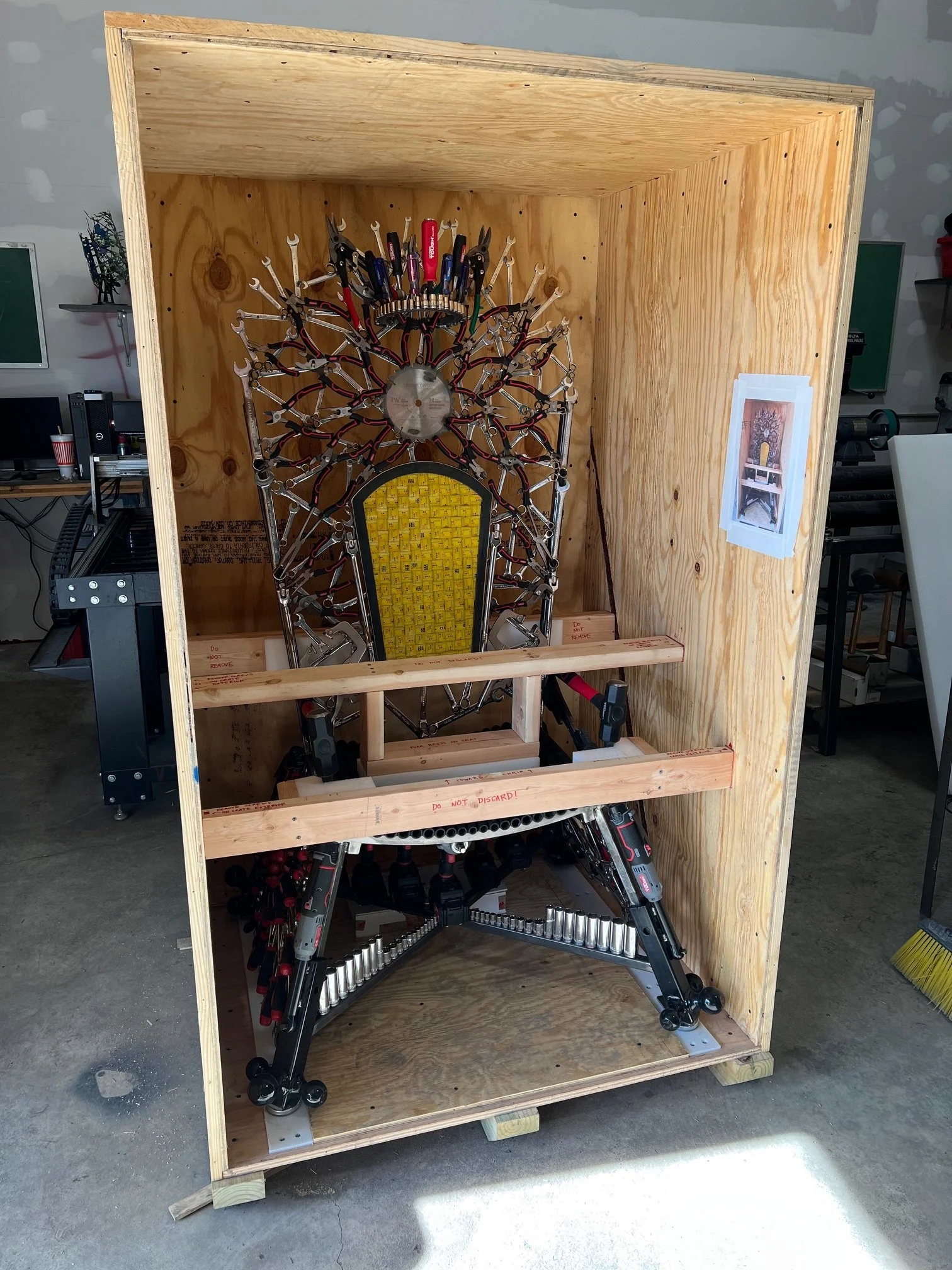 Throne for Hyper Tough Tools 