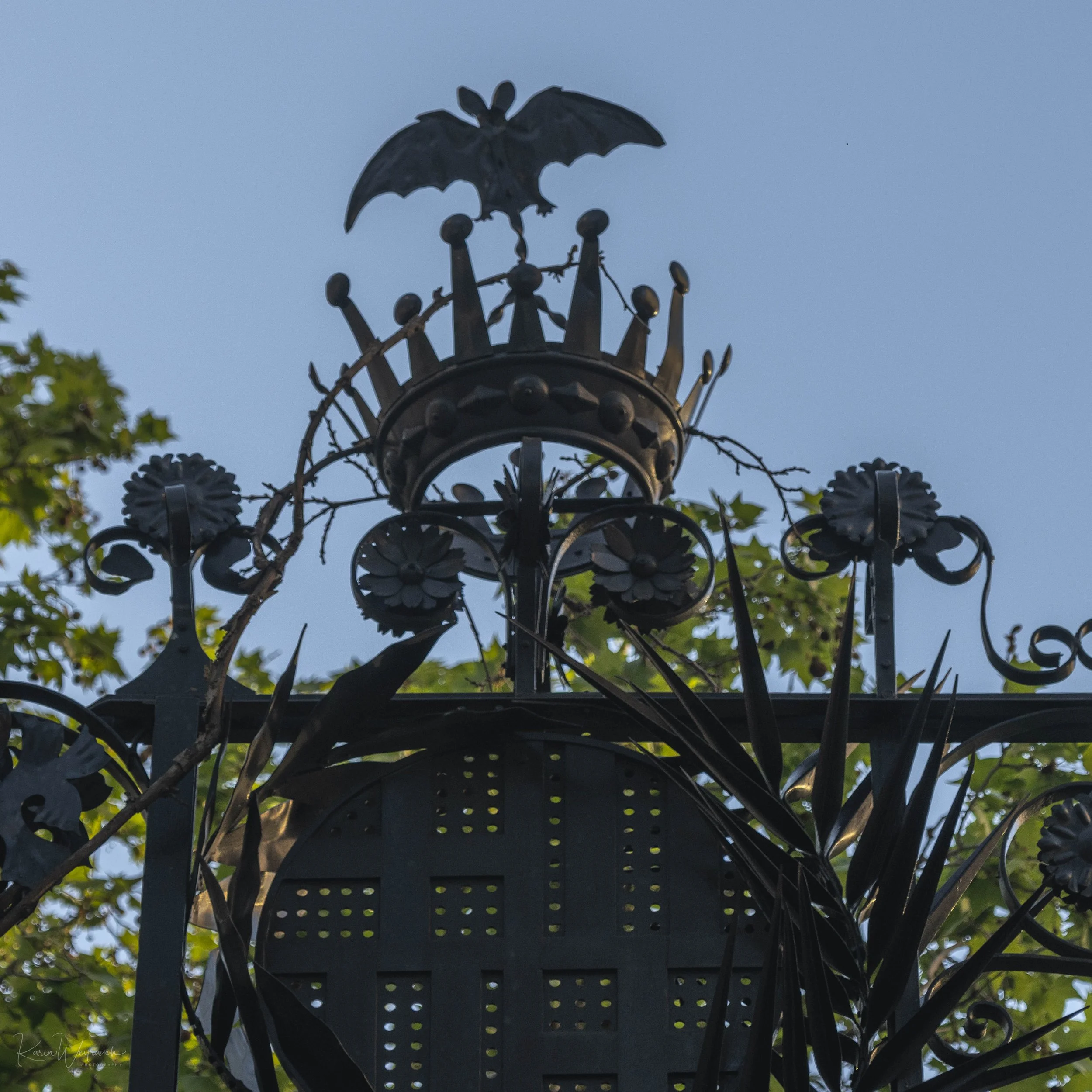 2025-04-20 BCN Cupulas   KCW2977.jpg