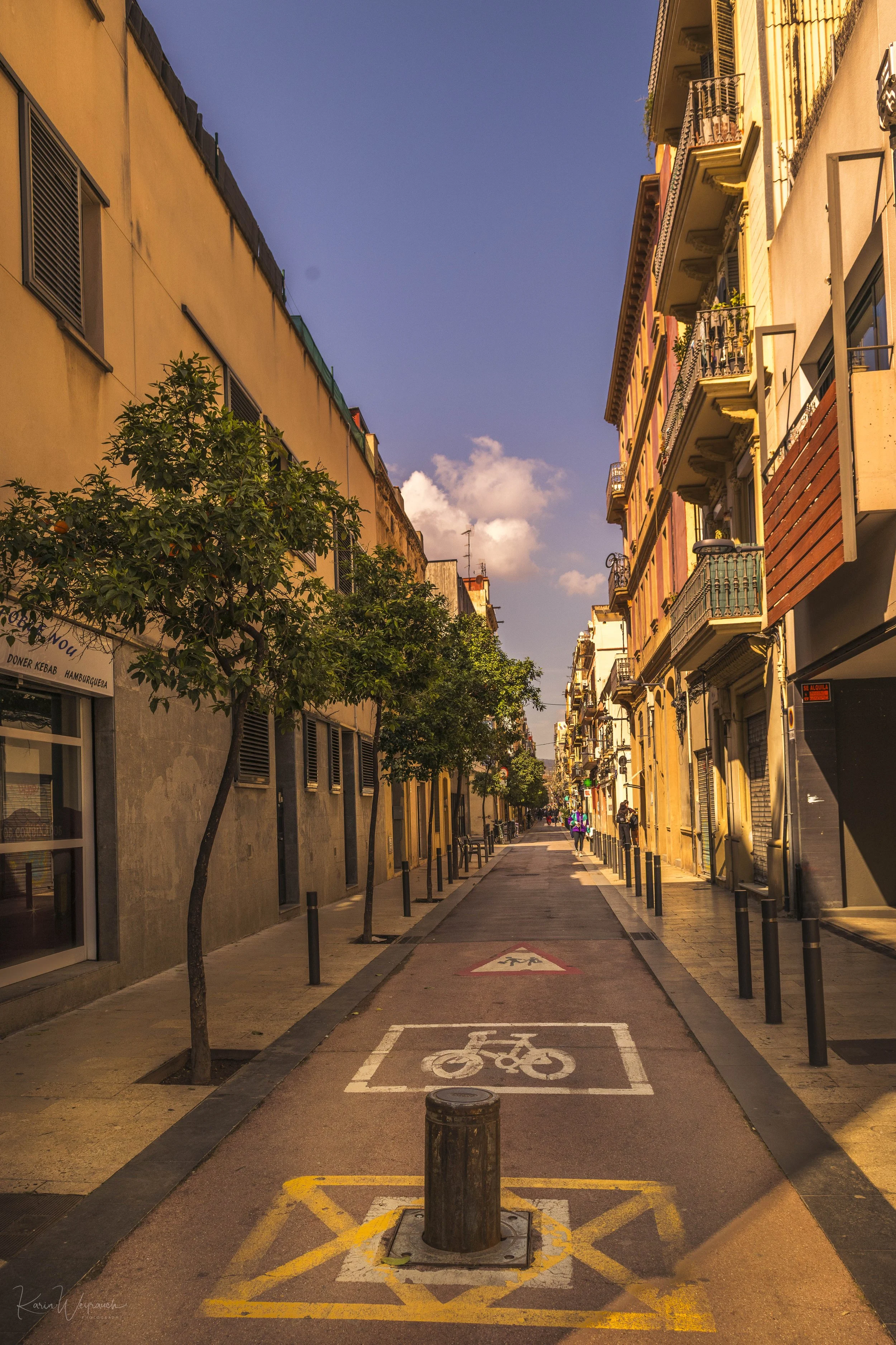 2025-03-27 Poblenou Paseo  KCW2325.jpg