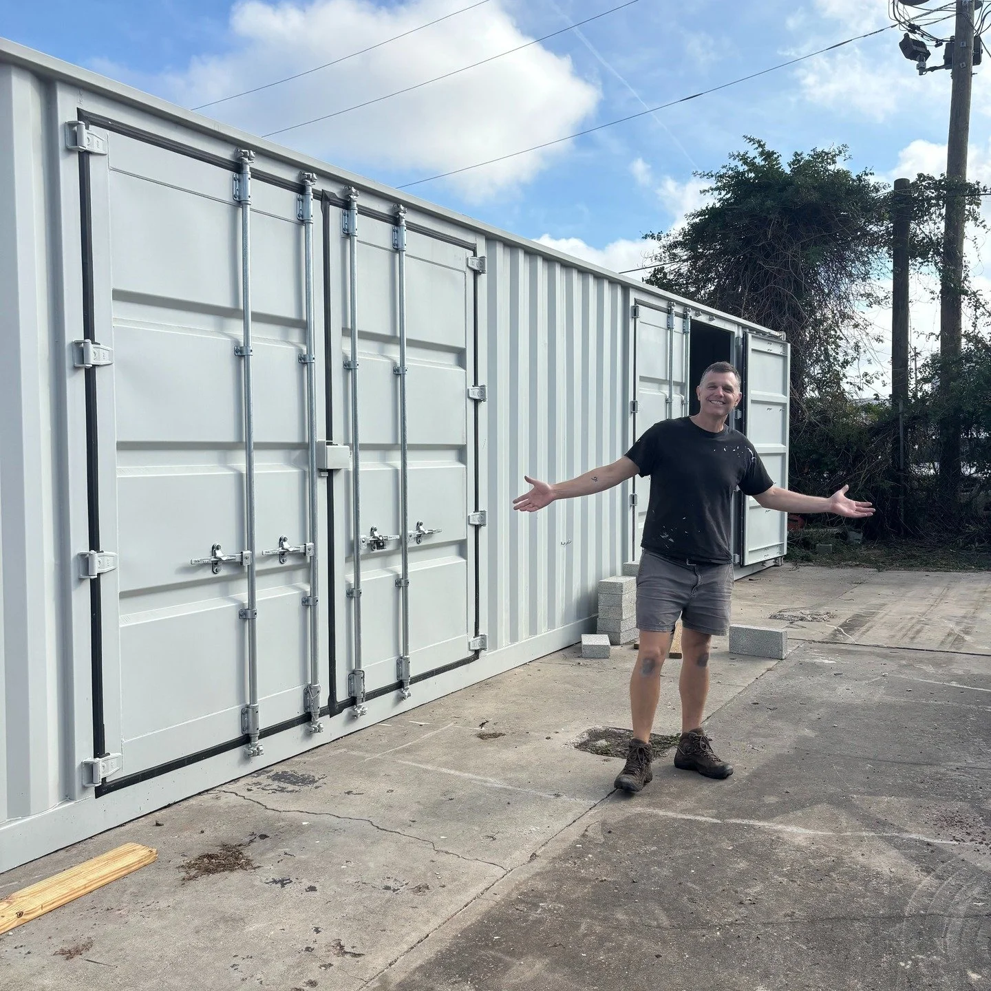 Two years in the making. It&rsquo;s happening.

My glassblowing studio is officially in motion&mdash;fired up to start setting up and get back to work. 🔥