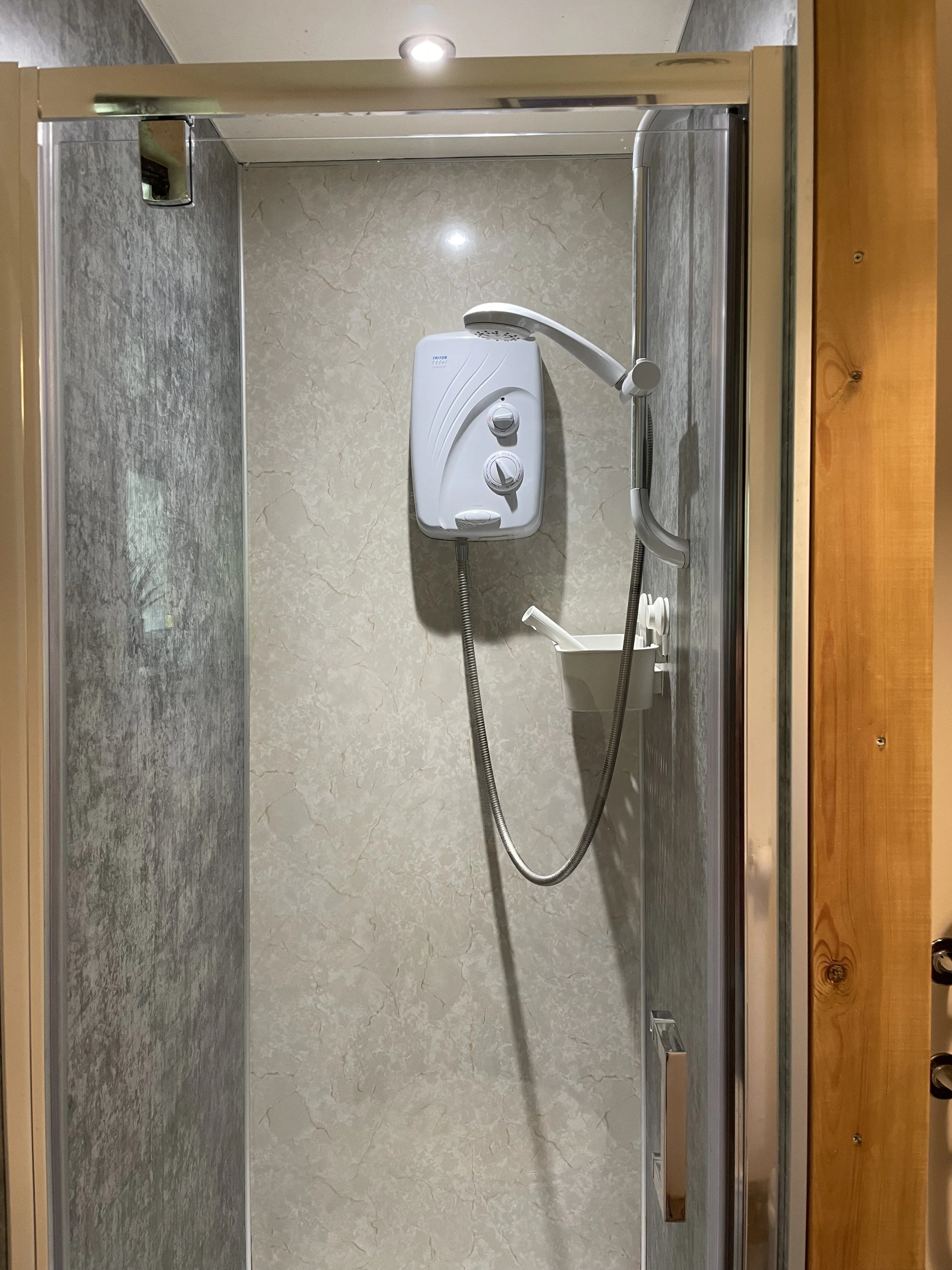 Instant hot water shower