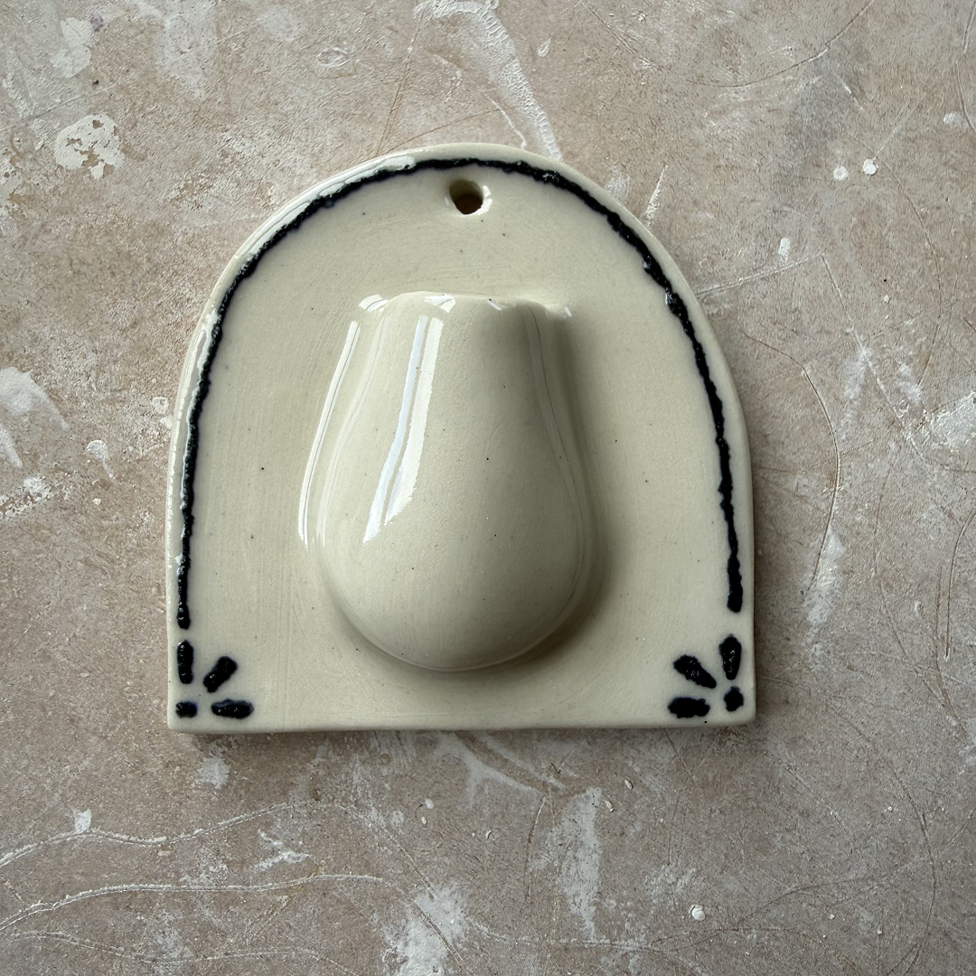 Dutch Roots wall vase