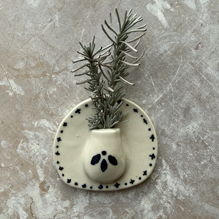 DR 1 with flowers.png