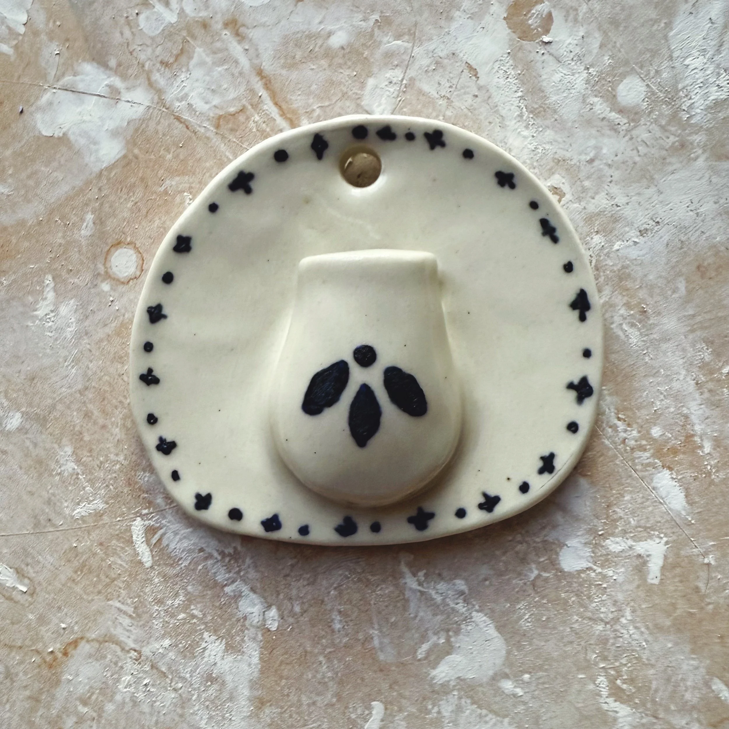 Dutch Roots Wall Vase