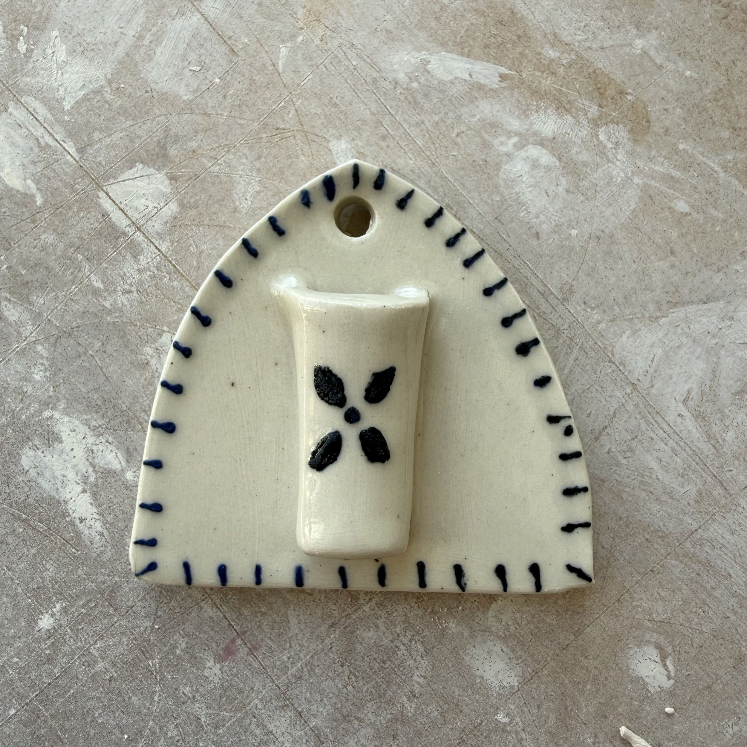 Dutch Roots Wall Vase