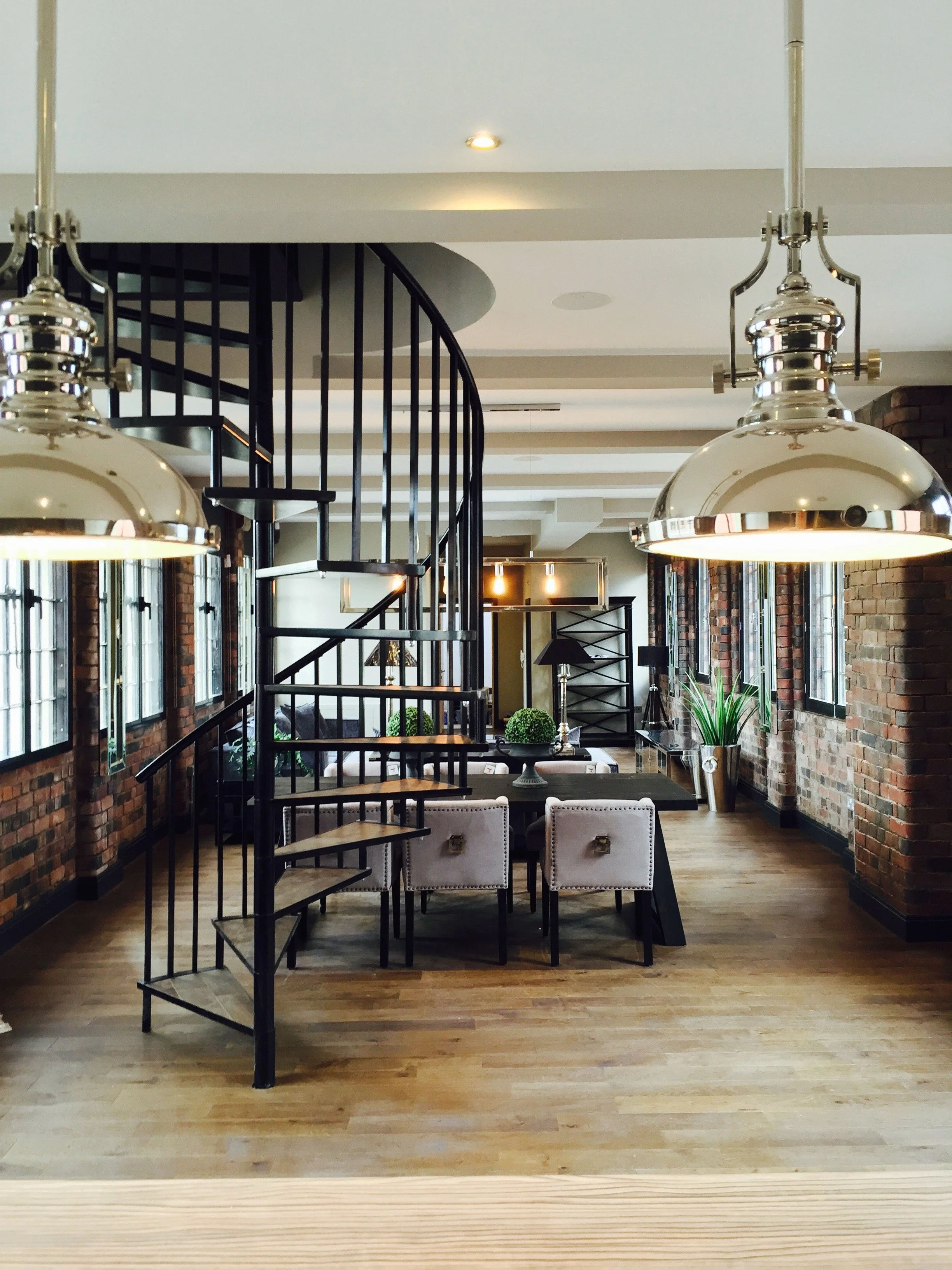 Loft 7 dining room.jpg