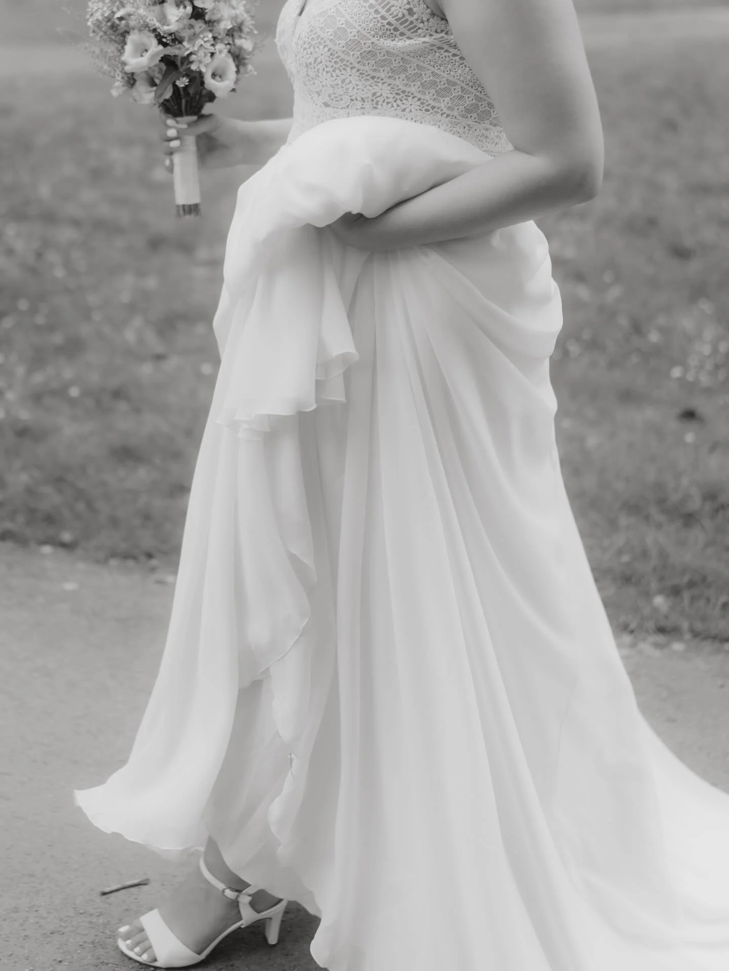 Details ✨

&bull;
&bull;
&bull;

#weddingdetail #weddingdetailsphotography #weddingdetails