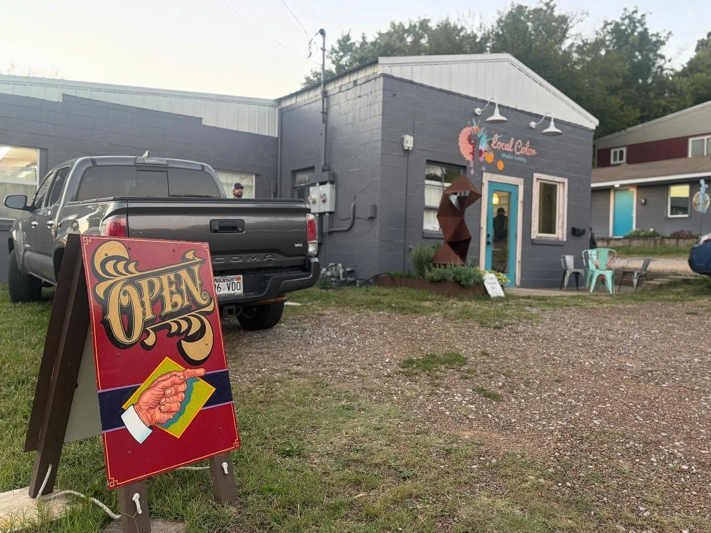 I can&rsquo;t get over how beautiful @local_color_studio_gallery is. Their exhibit about women in the Ozarks is gorgeous. Go check it out!