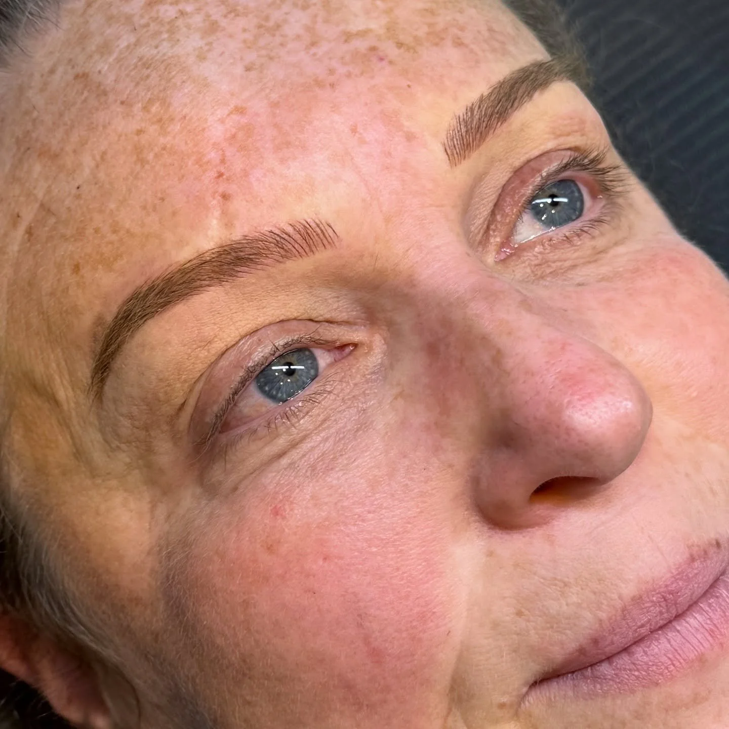 Microblading transforming faces one brow at a time 🙌

This beaut was looking to extend the front of her brows as well as adding depth to her colour and defining her shape! As a regular brow tinter, she was desperate for her brows to stay visible lon